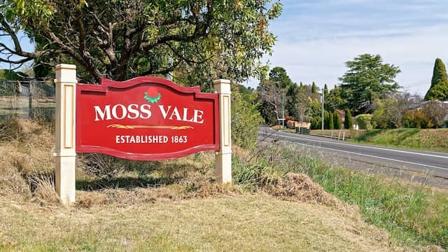 Moss Vale Sign (Northern Approach) - Image 1