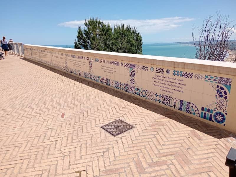 Frasi sul muro - Image 1