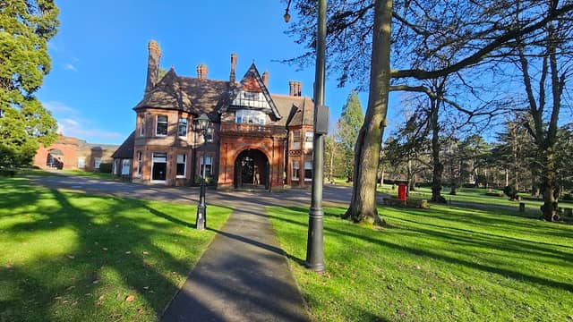 Wardown House, Museum and Gallery - Image 2
