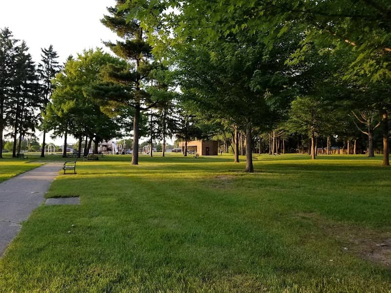 Veterans Memorial Park - Image 3