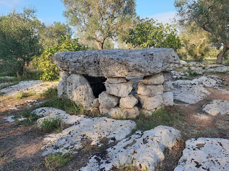Dolmen Li Scusi - Image 1