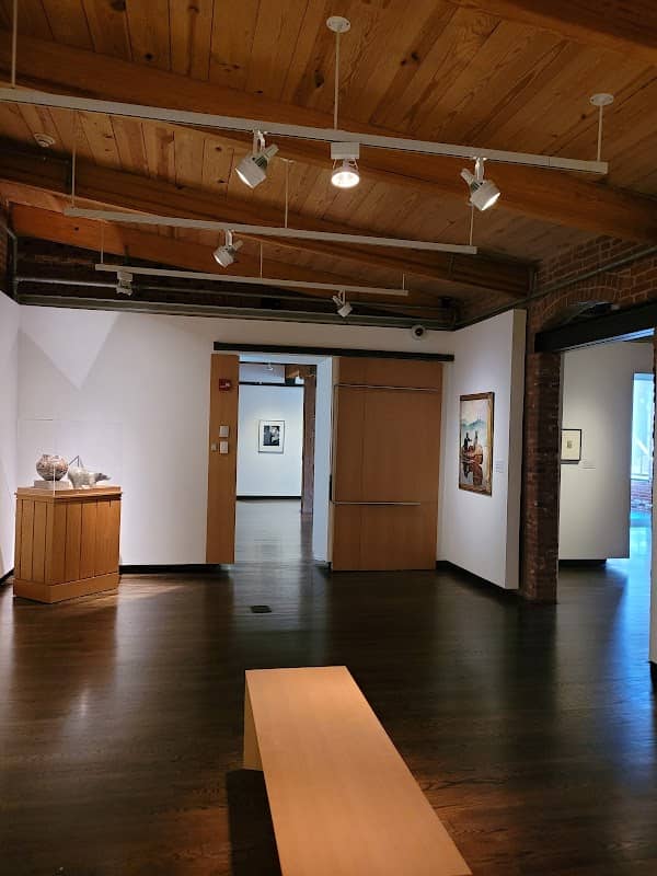 University Delaware Museums - Image 3