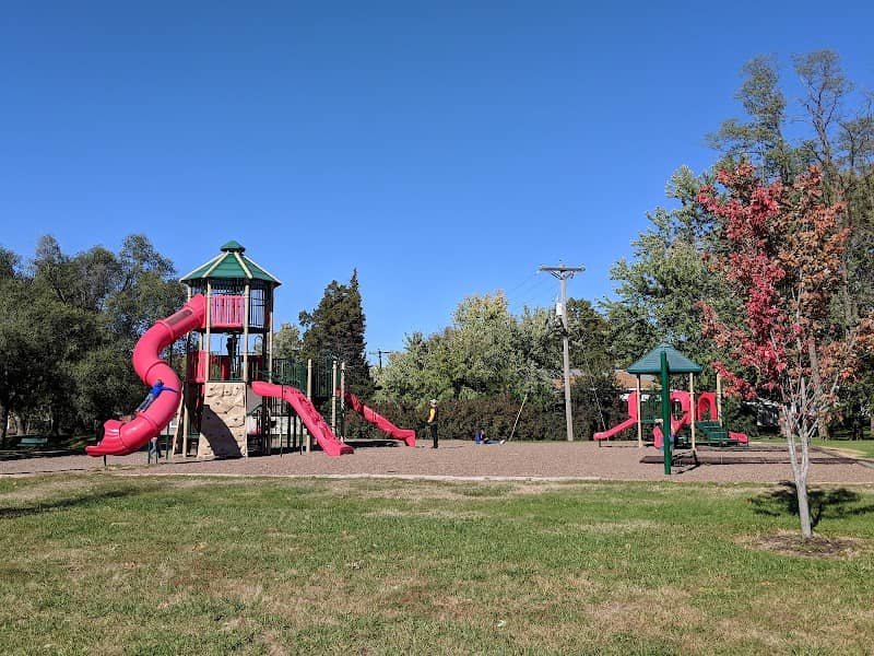 Bowling Green City Park - Image 1