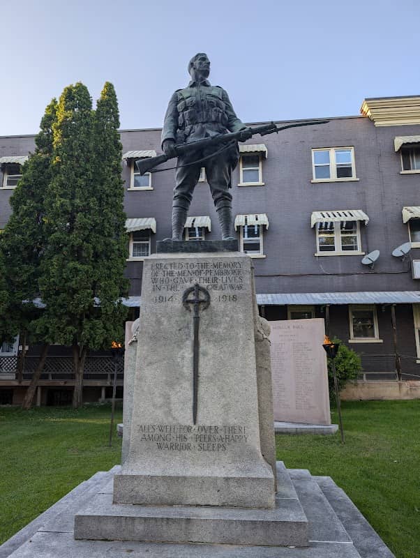 Memorial Cenotaph Park - Image 2