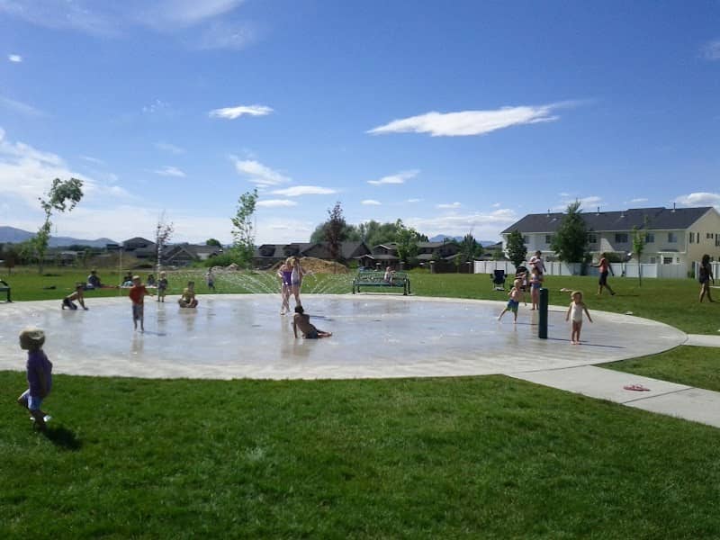 Alma Leonhardt Park - Image 1