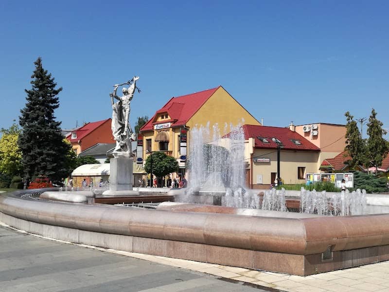 Fontána lásky so sochou Jar na Zemplíne - Image 2