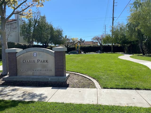 Oasis Park - Image 1