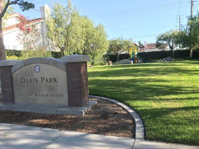Oasis Park - Image 2