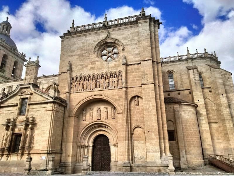 Museo Diocesano y Catedralicio - Image 1