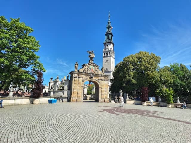 plac z godłem paulinów- palmą św. Pawła Pustelnika - Image 1