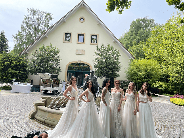 Springbrunnen, Melle - Villa am Maschweg - Image 1