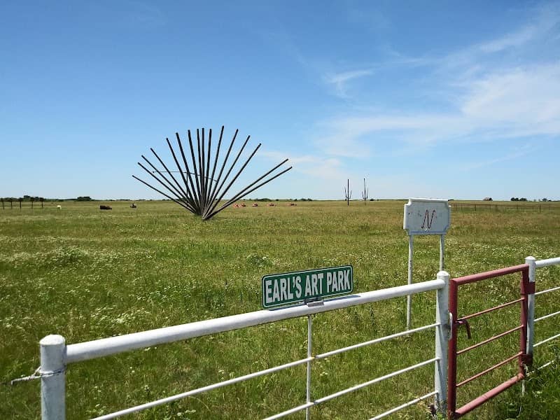 Running N Art Park - Image 1