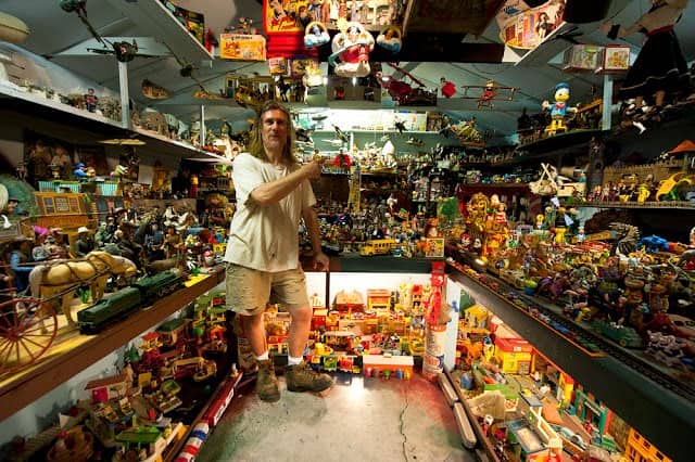 Apple Valley Hillbilly Garden and Toyland - Image 2