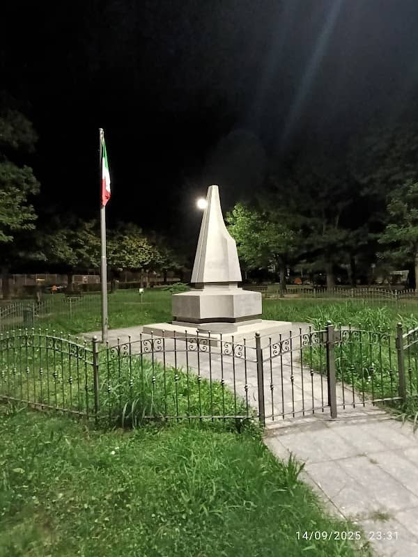 Gnomo nell' albero - Image 2