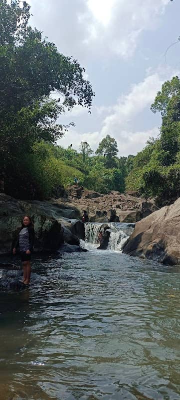 Commonal Falls - Image 1