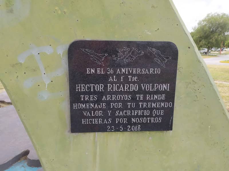 Rotonda el AVIÓN - Image 2
