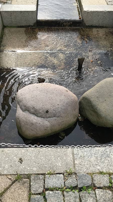 Wasserbrunnen Stadt - Image 1