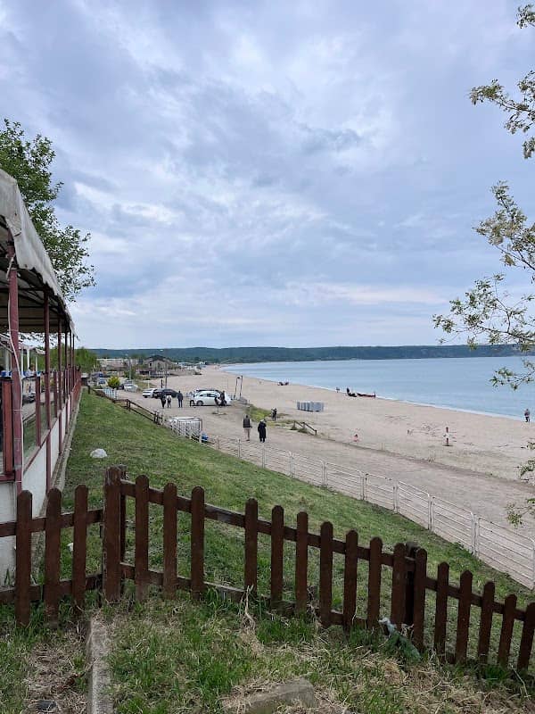 Park - Image 2