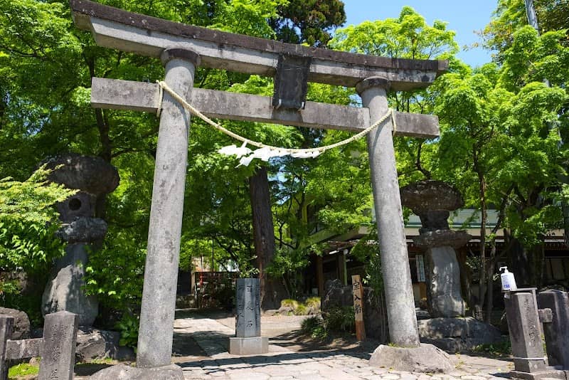 Shibukawa hachiman shrine - Image 2