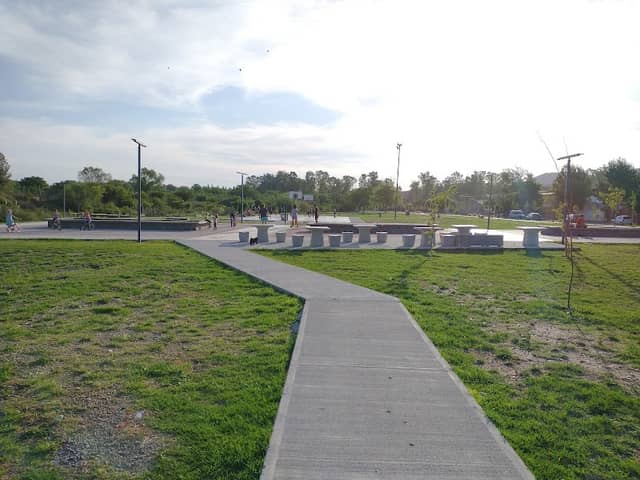 urbano Juana Koslay Park - Image 1