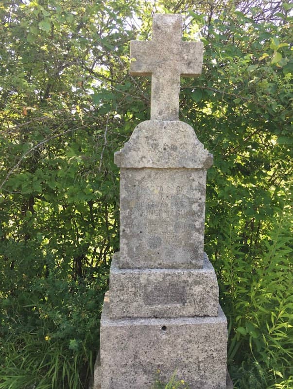 Ciobăniței Cross Monument - Image 2