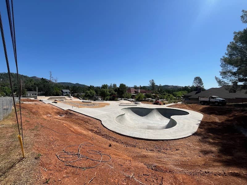 Drop-In Skate, Shasta Lake - Image 1