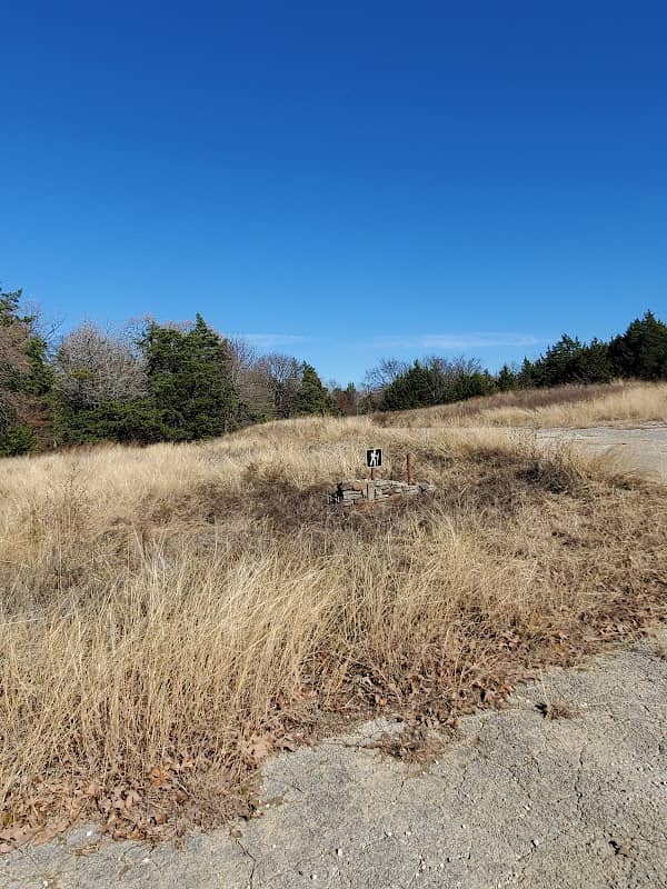 Paw Paw Trailhead, Crosstimbers Hiking Trail - Image 1