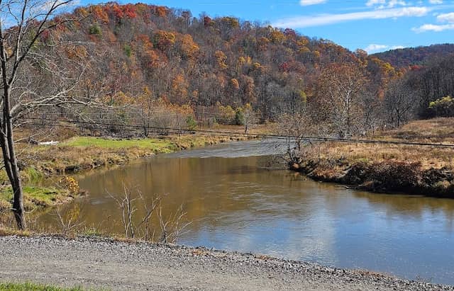 Plumb Nearly New River Access - Image 1