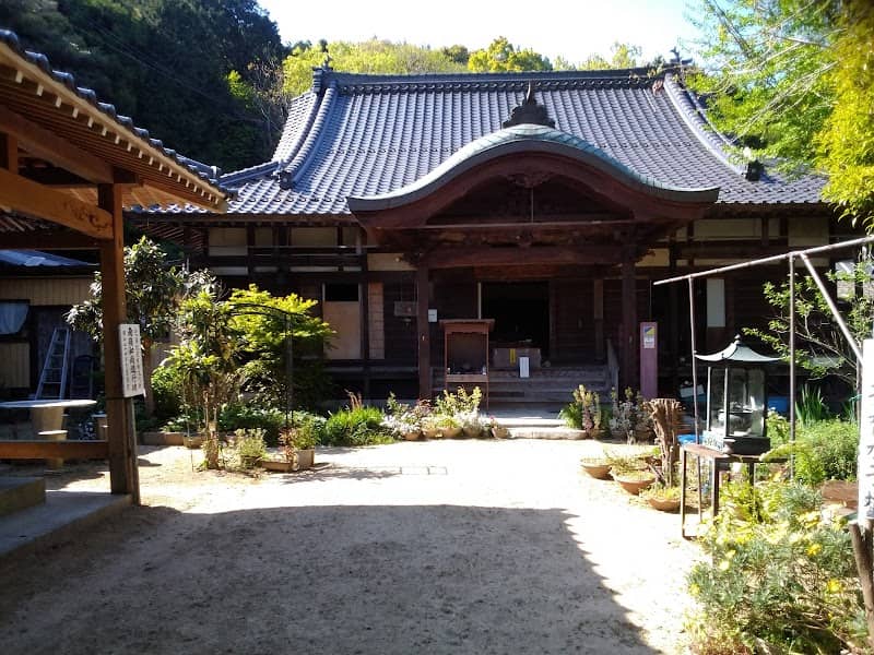 Rinzaishunanzenjiha Toryuji Kotoshibodai Temple - Image 1