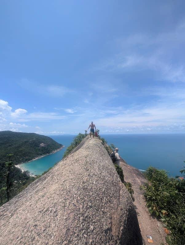 Trekking - Image 1
