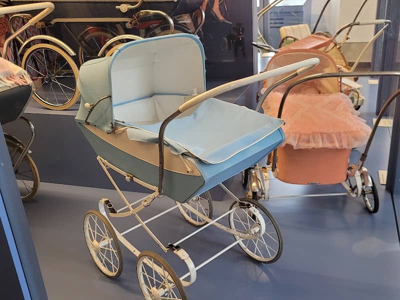 Deutsches Kinderwagenmuseum im Schloß Moritzburg - Image 2