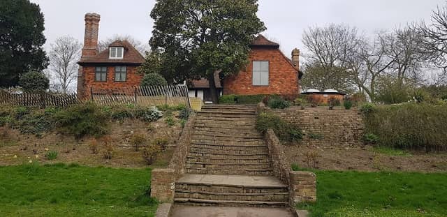 Southchurch Hall Gardens - Image 2