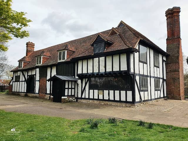 Southchurch Hall Gardens - Image 1
