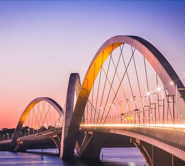 Juscelino Kubitschek Bridge - Image 1