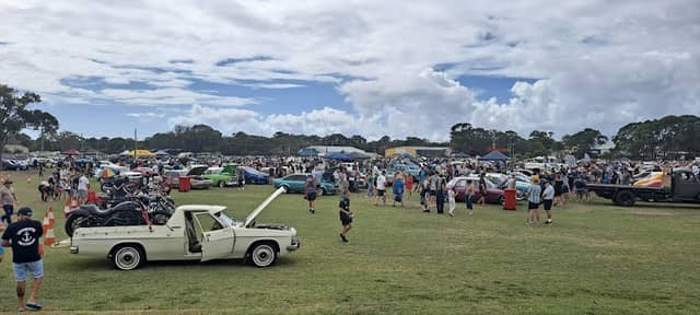 Vintage cars show - Image 3