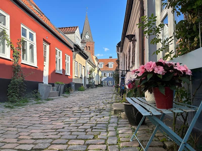 Hjelmerstald - Image 1