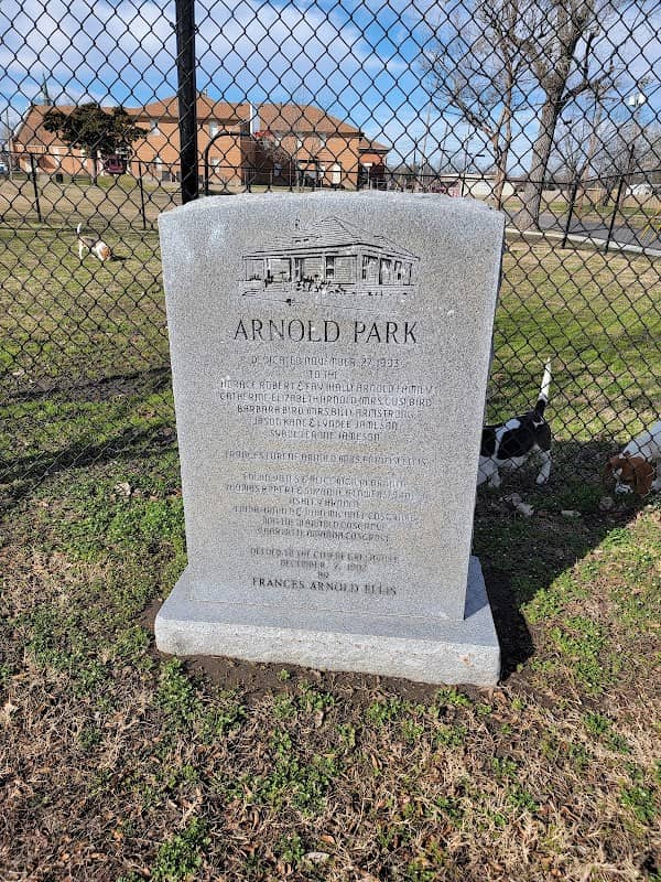 Arnold Park - Image 1