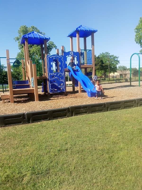 Arnold Park - Image 2