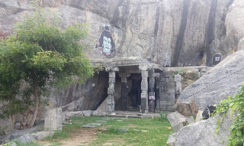Sivan Temple - Image 1
