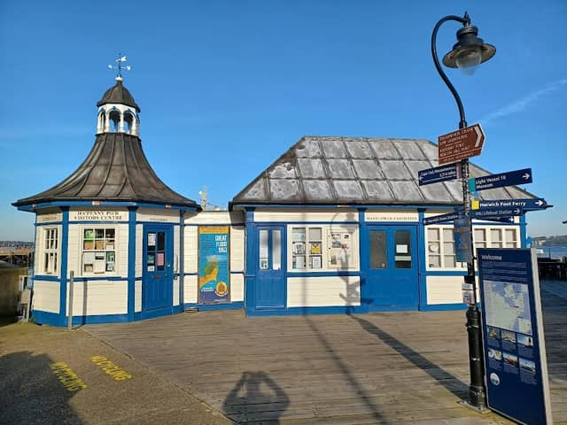 Ha'penny Pier - Image 1