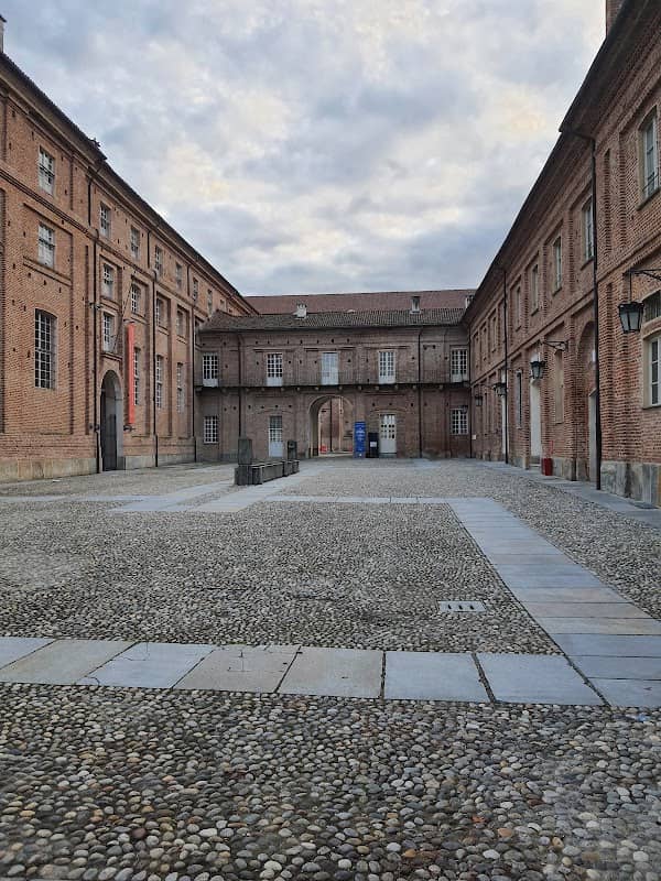 Cortile dell'Abbeveratoio - Image 1