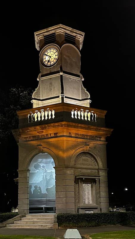 Taradale Soldiers Memorial - Image 1