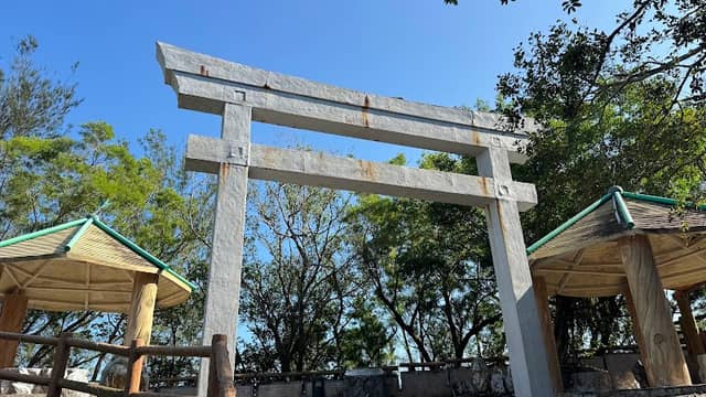 白色鳥居 - Image 1