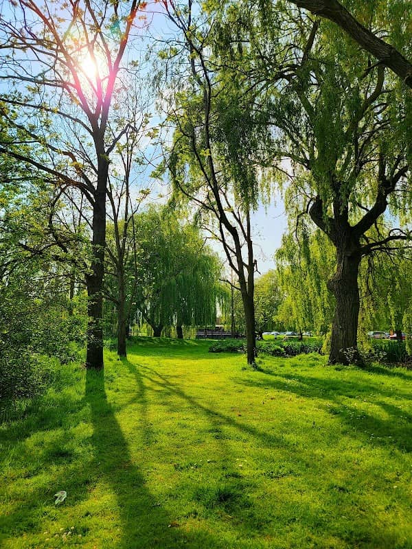 Riverside Park, St Neots - Image 1