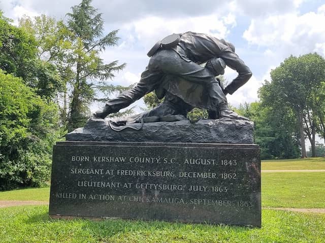 Kirkland Monument - Image 1