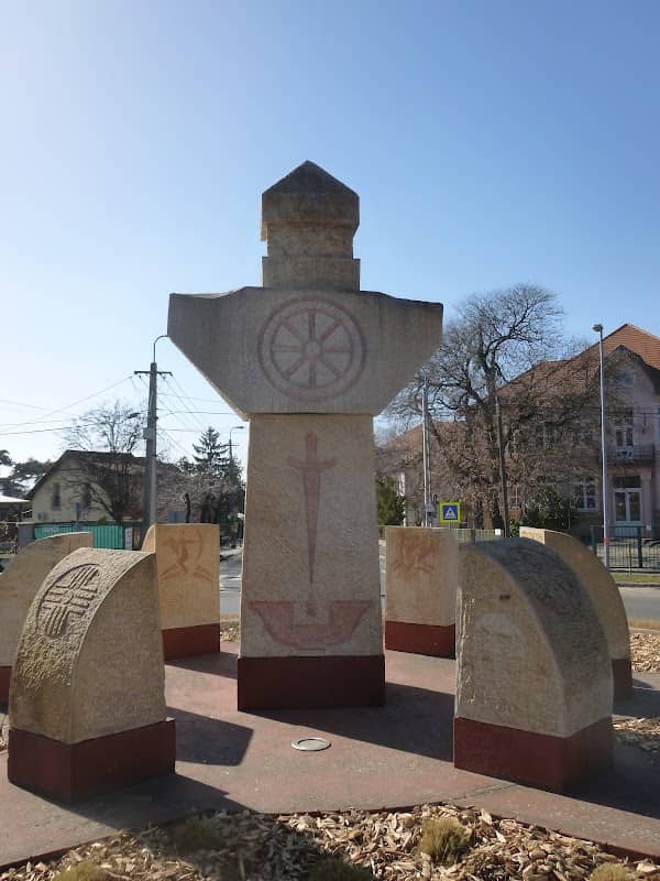 Hét Vezér Emlékmű - Image 1