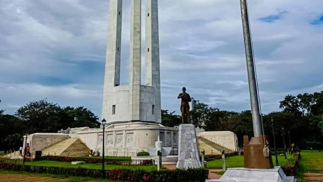 Quezon Memorial Circle - Image 1