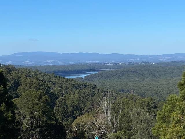 Silvan Dam Lookout - Image 2