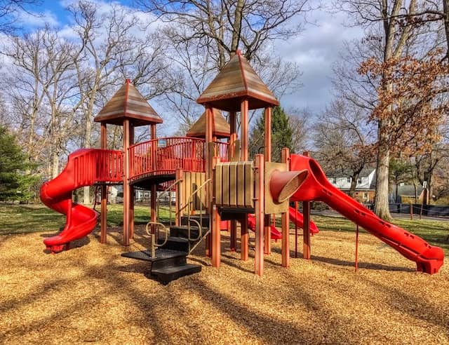 Holmes-Foster Park - Image 1
