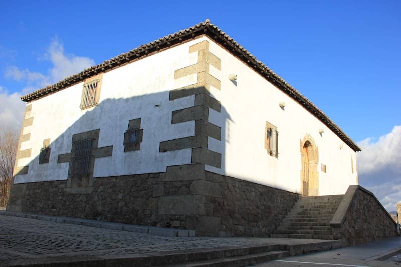 Iglesia de Santiago: Museo Sacro - Image 1
